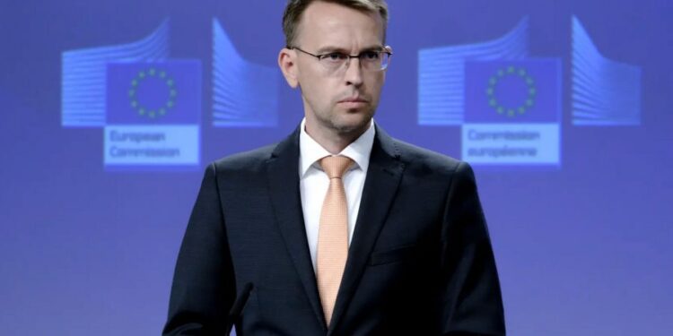 BE paralajmëron Kosovën e Serbinë, Stano: Po s’zbatuan marrëveshjen, do kenë pasoja