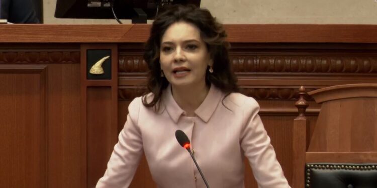 Debatet për amnistinë/ Spiropali: Opozitës i ka zënë rrota bishtin dhe kokën. Vjen ai i sapo zgjuar nga gjumi dhe thotë…