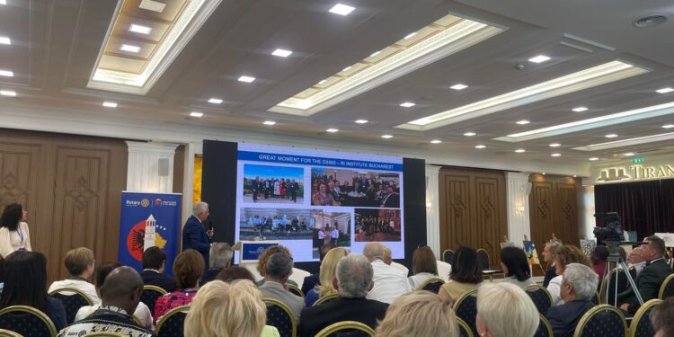 Spitalit të Shkodrës dhe Lezhës i dhurohen nga “Rotary International” një ambulance dhe pajisje mjekësore për okulistikë