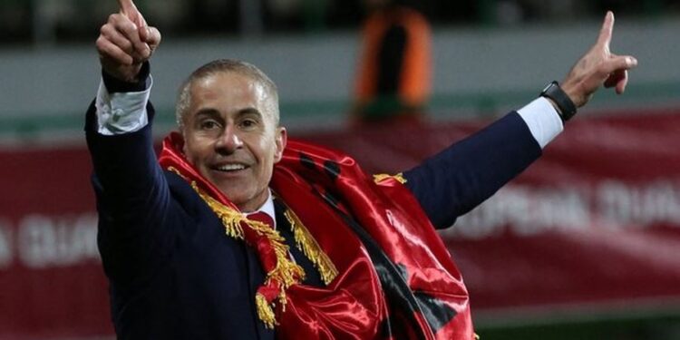 Kombëtarja zbret në Rinas, Silvinjo zbulon a do të vijojë të jetë trajner i Shqipërisë