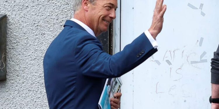 Zgjedhjet në Britani/ Nigel Farage zotohet të bllokojë emigracionin ndërsa zbulon premtimet e reformës së tij