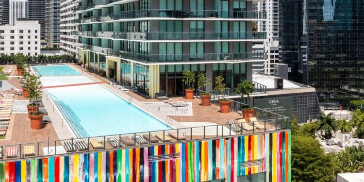 “Dua Hotel, 44 kate”, mediat amerikane brenda investimit të shqiptarit të njohur në Miami