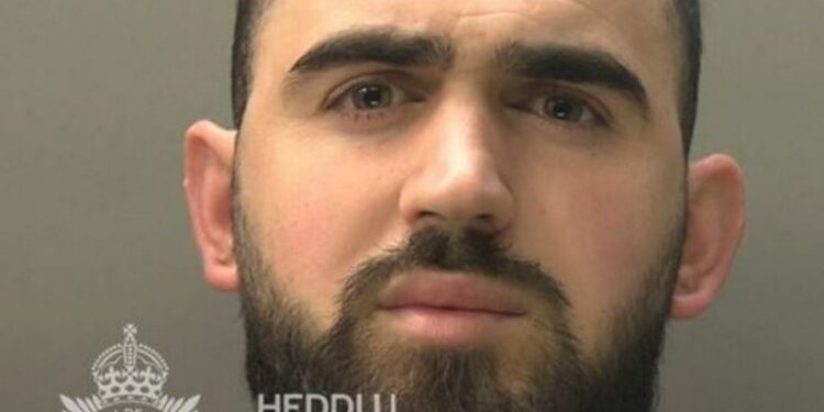 Gjyqtari britanik paragjykon shqiptarin në gjyq: Historinë tënde e dëgjoj çdo javë