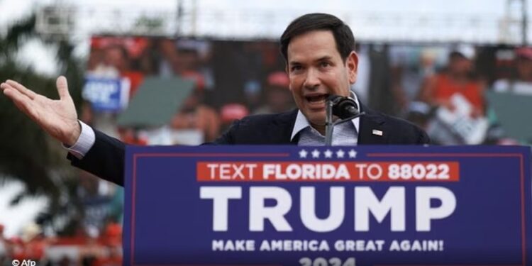 Rubio i bashkohet mitingut të Trump, mediat flasin se mund të jetë ai zv/president