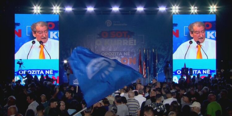 “Nxiti emigracionin sa asnjë pushtues tjetër”, Berisha: Edi Rama antishqiptar, e do Shqipërinë pa shqiptarë