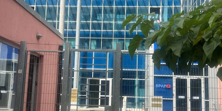 Dërgonin shqiptarë në mënyrë të paligjshme drejt SHBA, SPAK zbardh skemën e grupit kriminal, si organizohej “trajektorja” e trafikimit