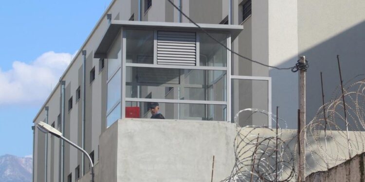 EMRI/ 18 ditë pasi u arrestua, vdes në burgun 313