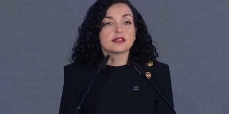 “Mos flirtoni me gratë e shqiptarëve, pasojat janë të rënda”, udhëzimet e pazakonta për agjentët italianë të kampit në Gjadër