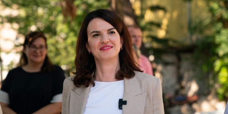 Koçiu në qendrën e re multifunksionale në Librazhd: Mbi 70 shërbime të reja sociale në 61 bashkitë e vendit