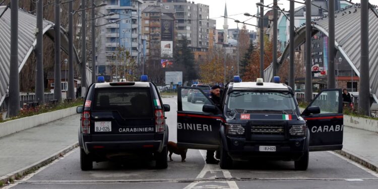 KFOR-i paralajmëron kundër hapjes së urës kryesore mbi lumin Ibër në Mitrovicë