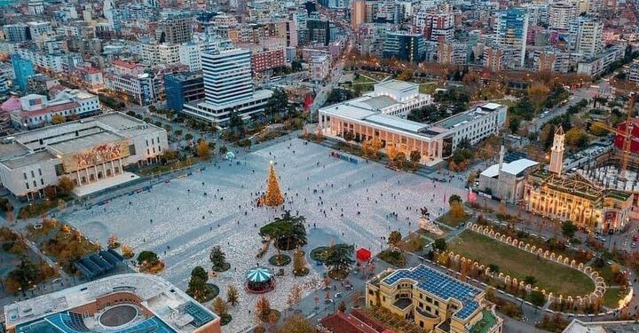 Në Shqipëri pa leje qëndrimi, shtetasit e BE-së do të qëndrojnë në vendin tonë më shumë se 3 muaj