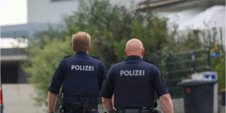 Kërcënoi policët gjermanë me hanxhar dhe thikë, arrestohet shqiptari! Bërtiti “Allahu Akber” para tyre