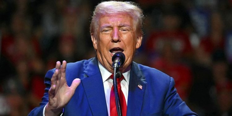 Irani pas atentateve? Trump: Jam i rrethuar nga shumë persona të armatosur