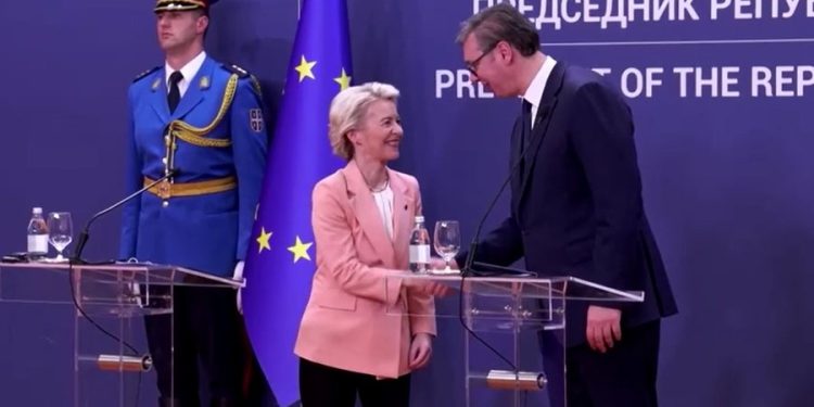 Von der Leyen ia thotë në sy Vuçiçit, ja kushtet që përafrojnë Serbinë me BE