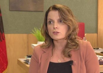 Shkenca në zemër të qeverisë, apo qeveria në krye të shkencës?