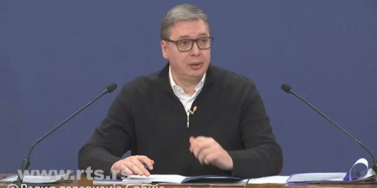 ‘Po armatosemi fuqishëm’/ Vuçiç: Bota nuk po shkon në drejtimin e duhur