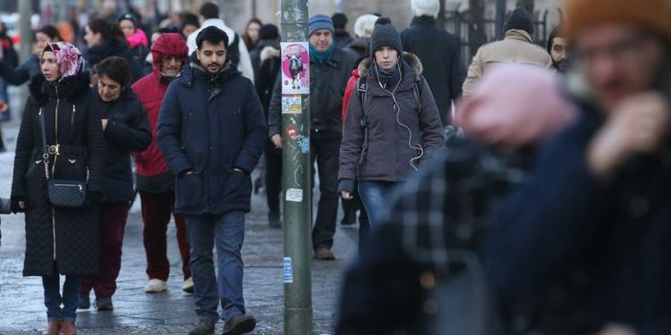 Gjermania përballet me një mungesë serioze punonjësish të kualifikuar/ DW: Ka nevojë për emigrantë! Fuqia punëtore mund të pakësohet me 10%…