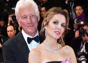 Enver Hoxha “mollë sherri” në 80-vjetorin e çlirimit! Komunistët përplasen me veteranët: Ai është legjendar