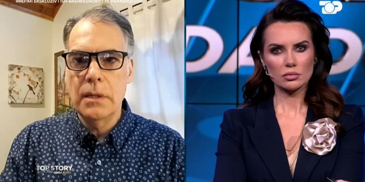 “Djali nuk ka dashur ta takojë Parashqevi Simakun”, ish-bashkëshorti i këngëtares: Vetëm sot ra dakord…