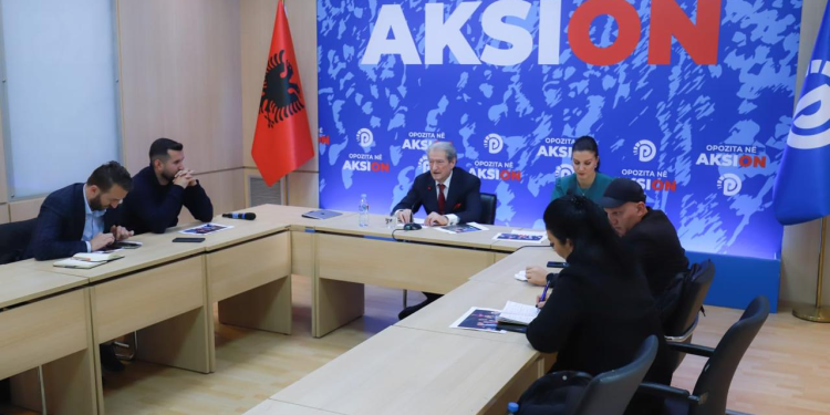 Mbeti ”non grata”, Sali Berisha pranon humbjen me Britaninë e Madhe