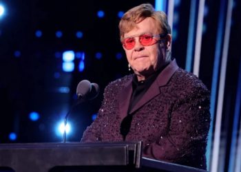 Elton John: Legalizimi i marijuanës është një nga gabimet më të mëdha të të gjitha kohërave