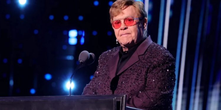 Elton John: Legalizimi i marijuanës është një nga gabimet më të mëdha të të gjitha kohërave