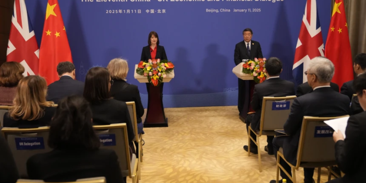 Kina dhe Mbretëria e Bashkuar rinisin bisedimet për ekonomi pas gjashtë vjetëve