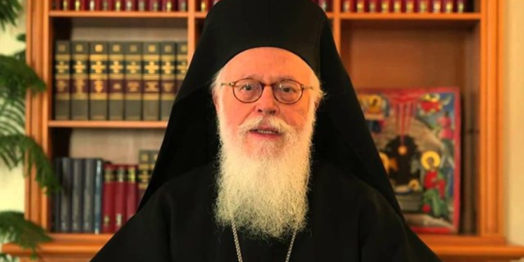 Gjendja e Janullatos kritike, pas intubimit futet në sallën e operacionit