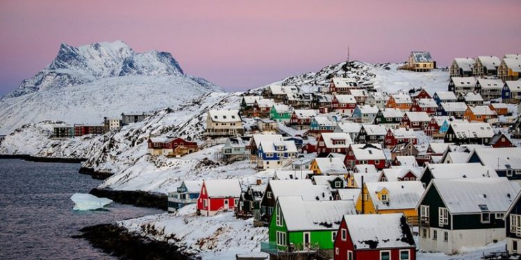 Mes Amerikës, Rusisë dhe Europës: Pse Groenlanda është bërë kaq e rëndësishme