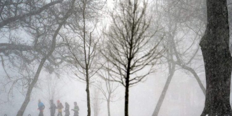 ALARMI në SHBA: Priten reshjet më të mëdha të dëborës prej një dekade