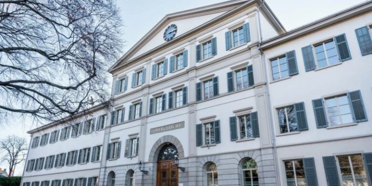 Hodhi në erë një bankomat në Zvicër, shqiptari dënohet me pesë vjet e katër muaj burgim