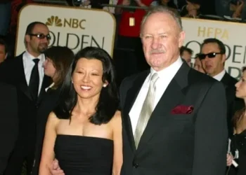 Aktori legjendar gjendet pa jetë në banesën e vet, bashkë me të shoqen dhe qenin e tyre