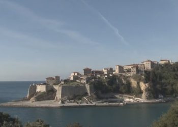 Mali i Zi, regjimi i vizave rrezikon integrimin evropian