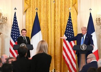 “Duhet arritur paqja në Ukrainë, ose na pret Lufta e Tretë Botërore” – Macron e futi Trumpin në kurth, “në anën e duhur të historisë”
