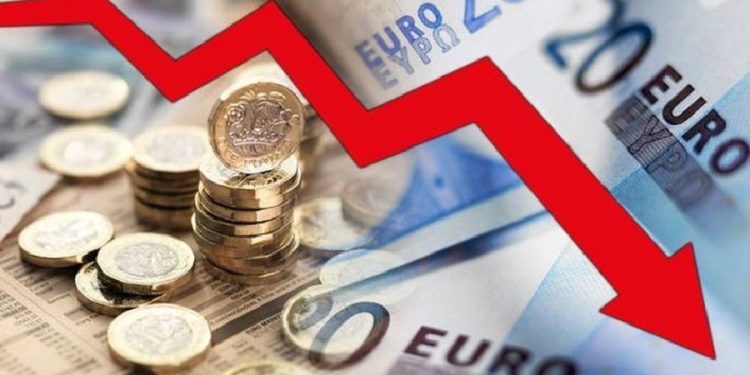 Euro dhe dollari e nisin javën me rënie përballë lekut, si këmbehen sot në tregun valutor 