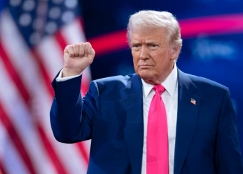 Fjalimi i Presidentit Trump pritet me entuziazëm në konferencën e konservatorëve