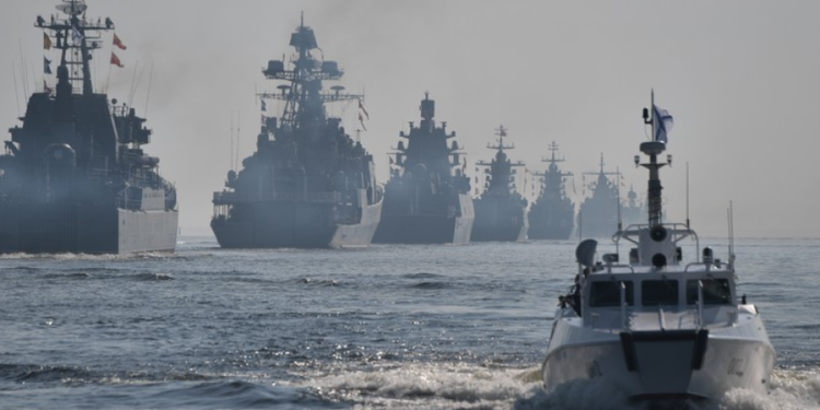 Britania e Madhe shpall paketën më të madhe të sanksioneve kundër Rusisë që nga viti 2022