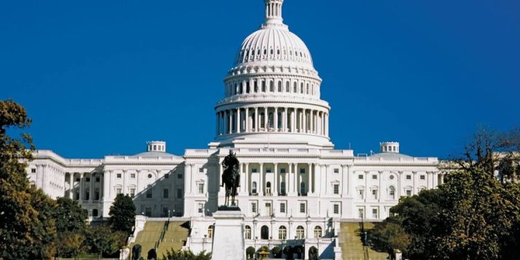 Dhoma e Përfaqësuesve miraton planin e presidentit Trump për uljen e taksave