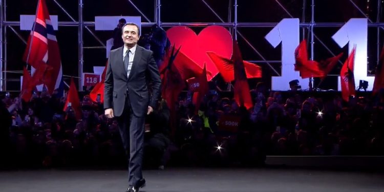 Drejt fundit të luftës? Gati takimi Trump-Zelensky