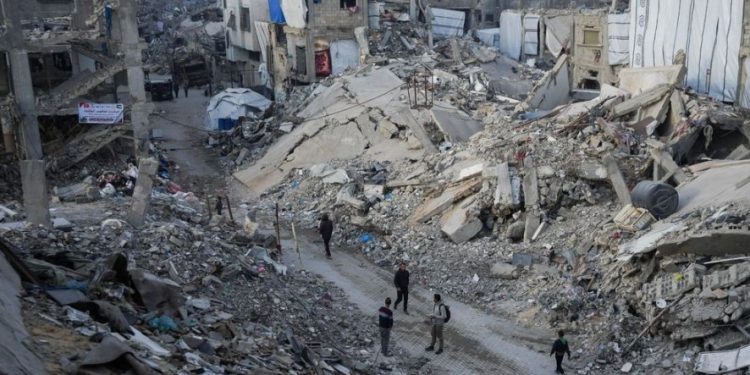 Britania kundërshton çdo përpjekje për zhvendosje të palestinezëve nga Rripi i Gazës