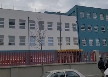 Frika nga meningiti akut “boshatis” shkollat në Durrës! Mungon dezinfektimi