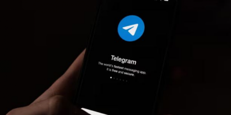 Aktivistët ngrenë alarmin në Britani/ Si grupet ruse në Telegram tentojnë të ‘rekrutojnë’ njerëz për të nxitur sulme
