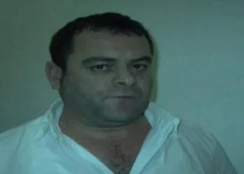 “Edhe mushkonjat e shtëpisë do ti vras”/ Zbardhen mesazhet dhe arsyeja pse “Ben Qimja” kërcënoi gjyqtarin e Fierit