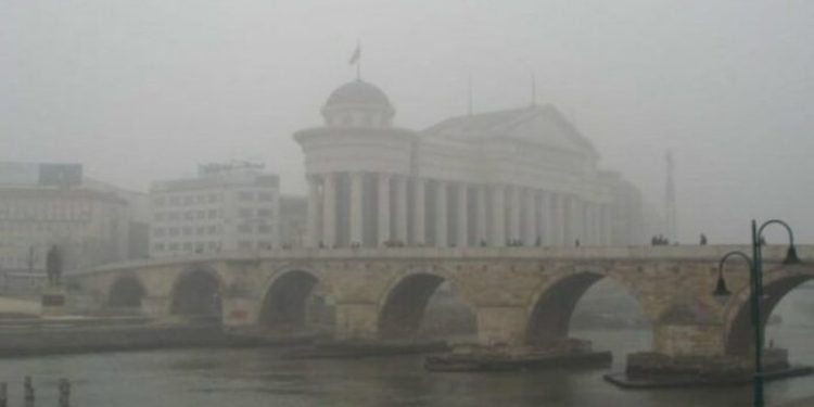Në Maqedoni rreth 4000 njerëz vdesin çdo vit si pasojë e ajrit të ndotur