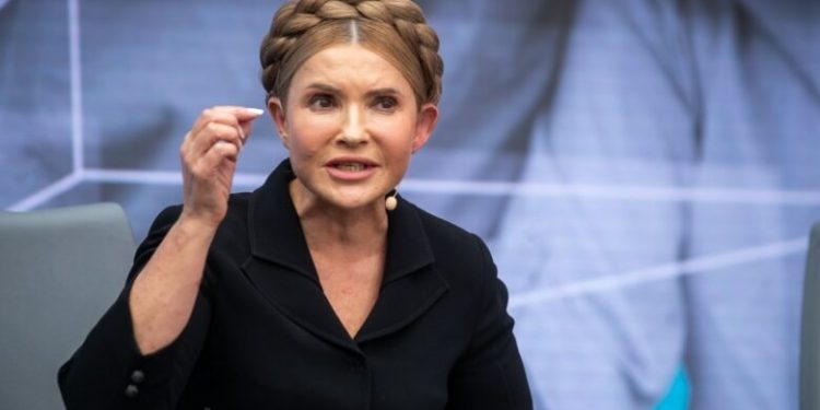 Aleatët kryesorë të Trump mbajtën bisedime sekrete me kundërshtarët politikë të Zelensky – Timoshenkon dhe Poroshenkon