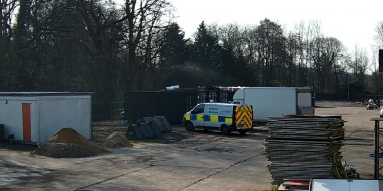 Angli/ “Çunave të Norfolk” policia u heq nga duart 4 milionë stërlina. Dy shqiptarët pranojnë akuzat