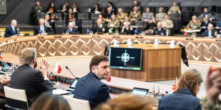 Osmani: VLEN po e çon vendin në një drejtim të rrezikshëm, duke e afruar me interesa kinezo-ruse