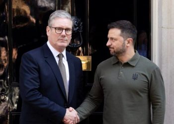 Si e bindën evropianët Zelenskyn prapa kuintave?