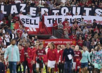 ‘Vdekje e ngadaltë’, tifozët e Man.United përgatitin një protestë të re kundër familjes Glazer