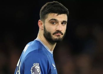 “E tmerrshme, kurrë nuk e kam parë kaq keq”/ Si reagoi Princi William kur mësoi se babai dhe gruaja e tij kishin kancer?